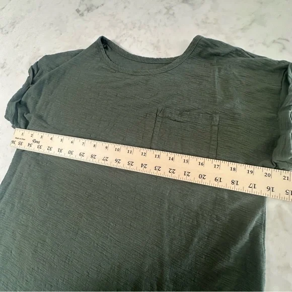 Merona Women’s Dark Olive Green Short Sleeve Tee with pocket. Size Large - Picture 7 of 13